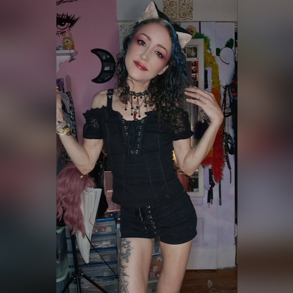 Ur Sellers Aesthetic & Personal Closet/looks! Why You Can Trust RAGE! - Picture 4 of 17